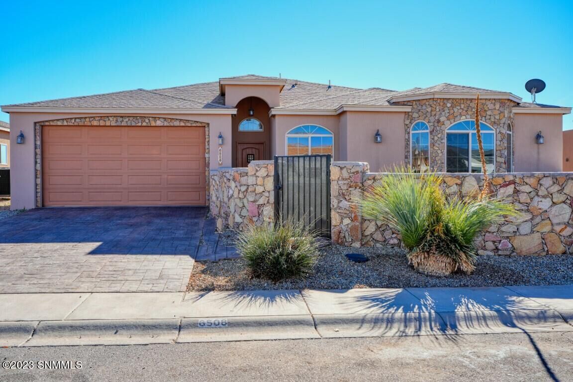 Property Photo:  6508 Chukar Court  NM 88012 