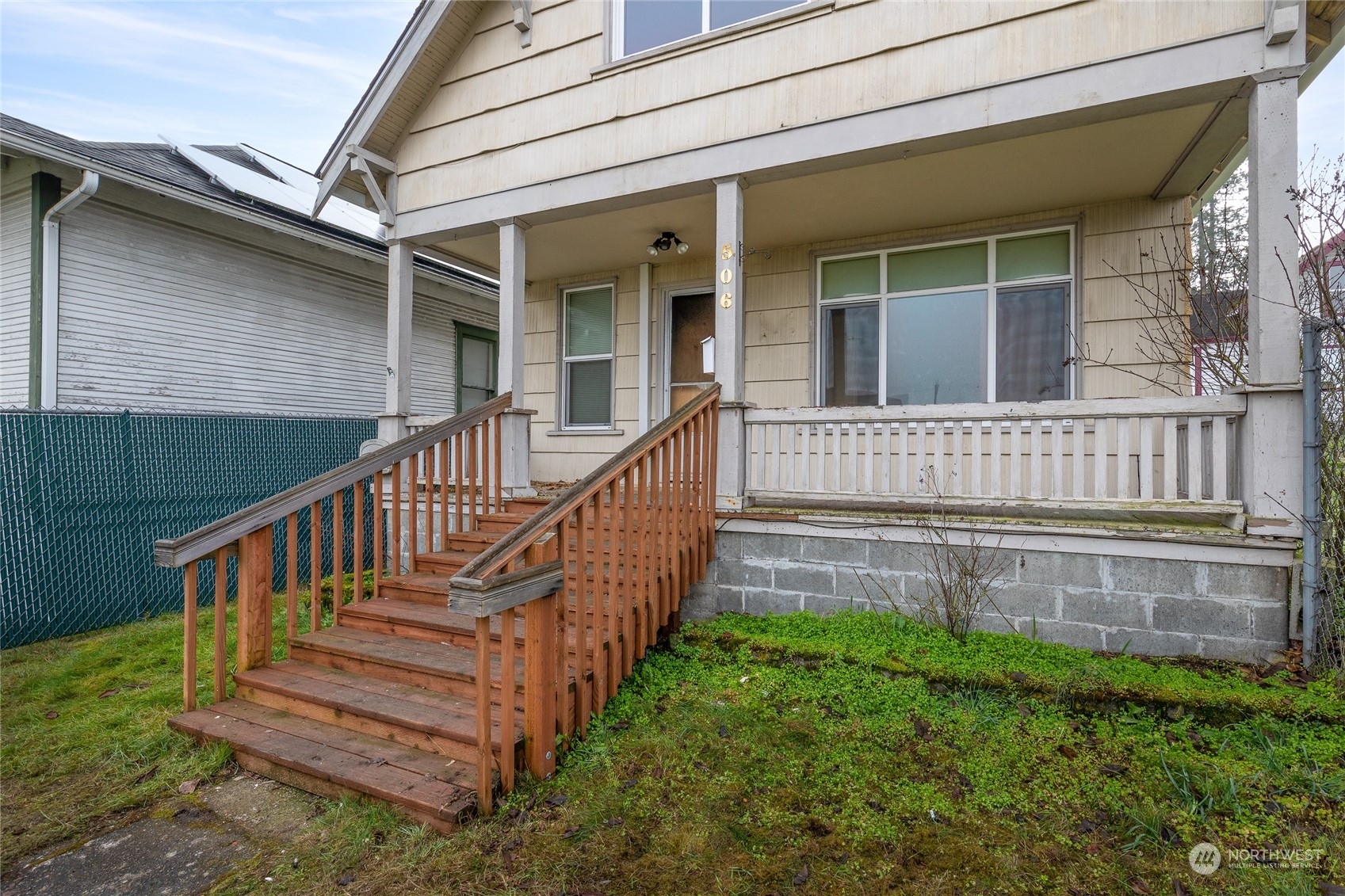 Property Photo: 506 E 34th Street WA 98404