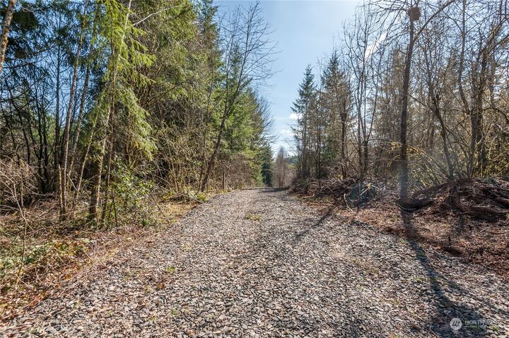 Property Photo: 139 Silverthistle Road WA 98596