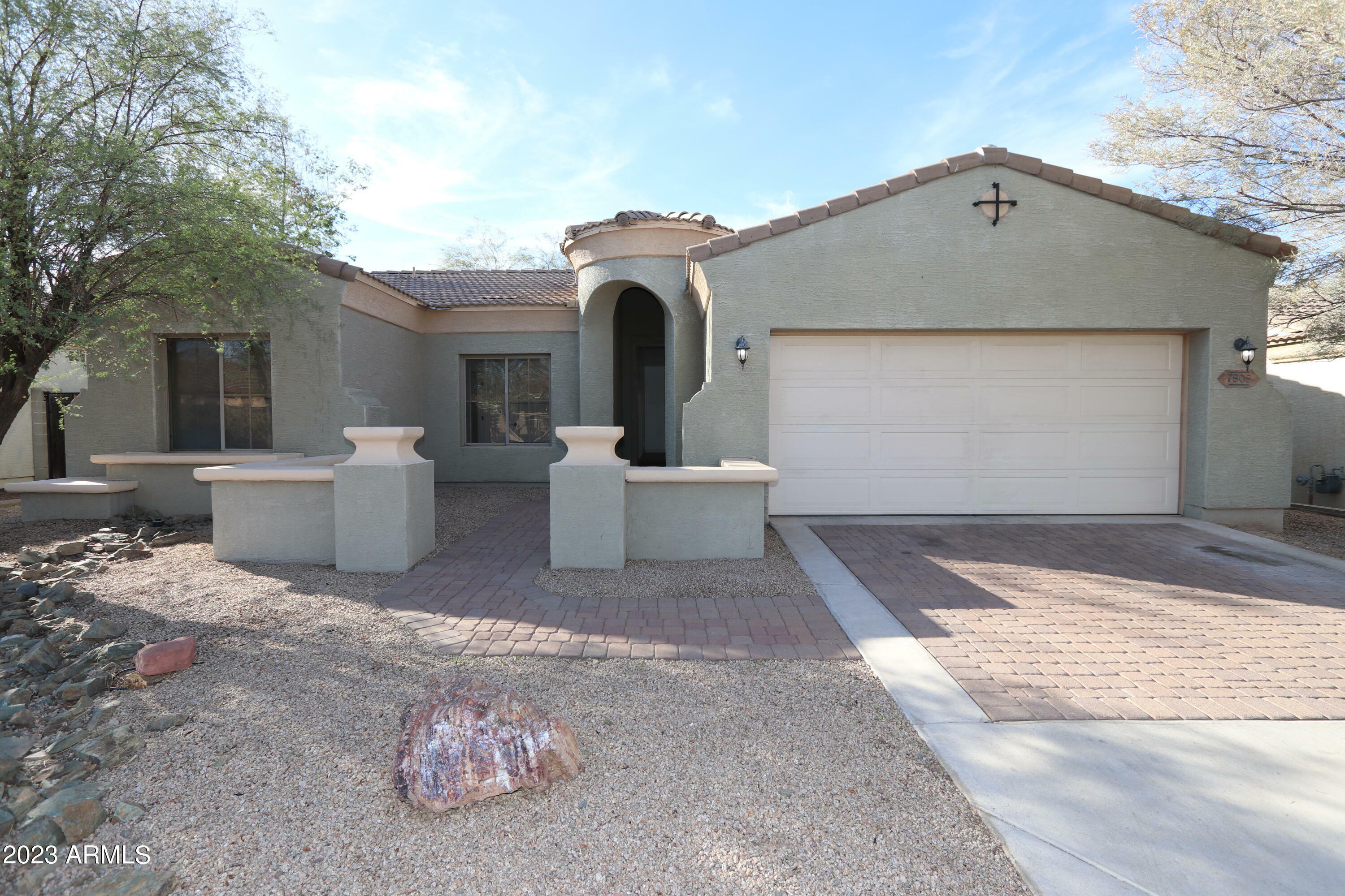 Property Photo:  7808 S 5th Avenue  AZ 85041 