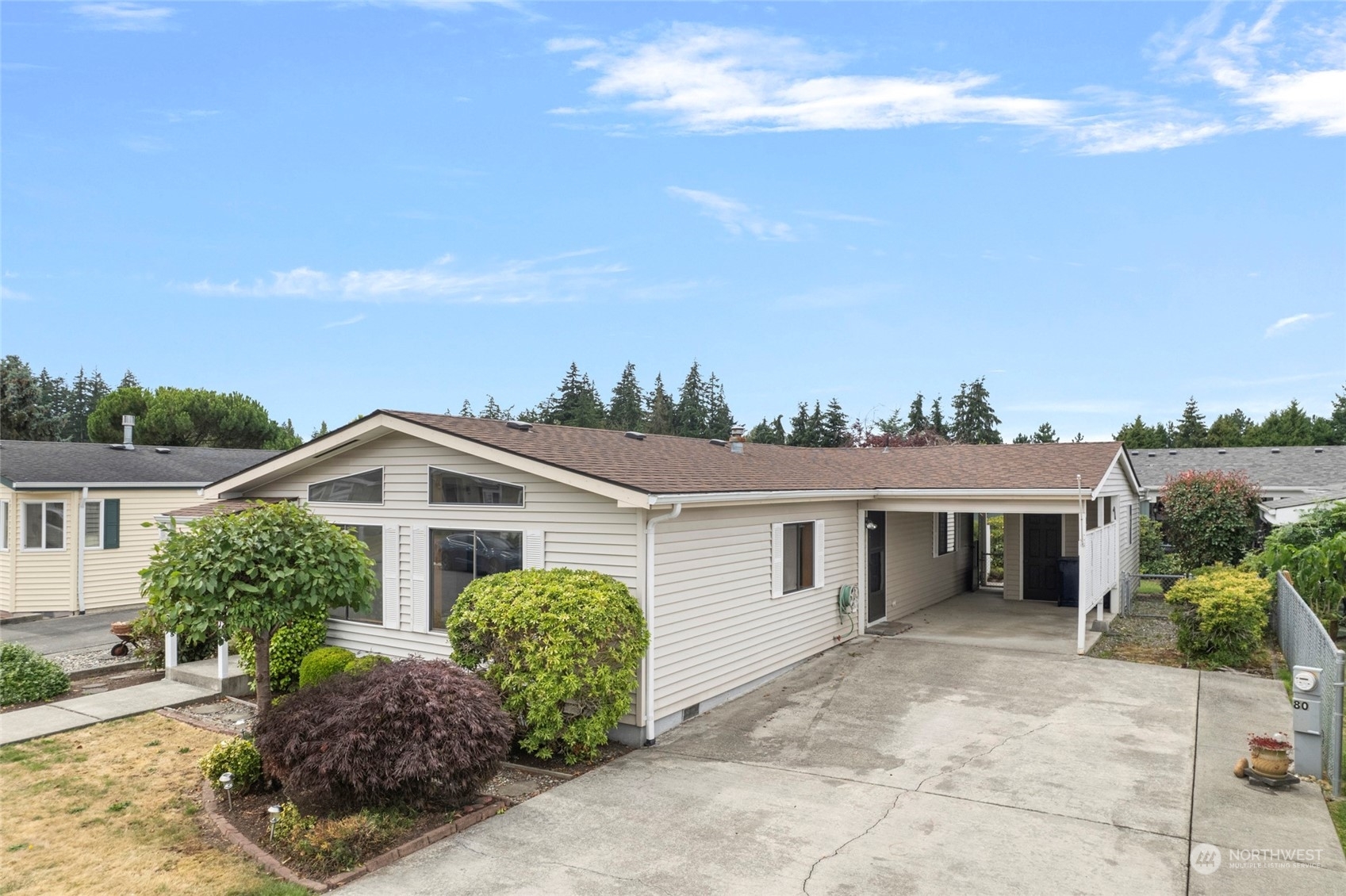 Property Photo: 2610 E Section Street 80 WA 98274