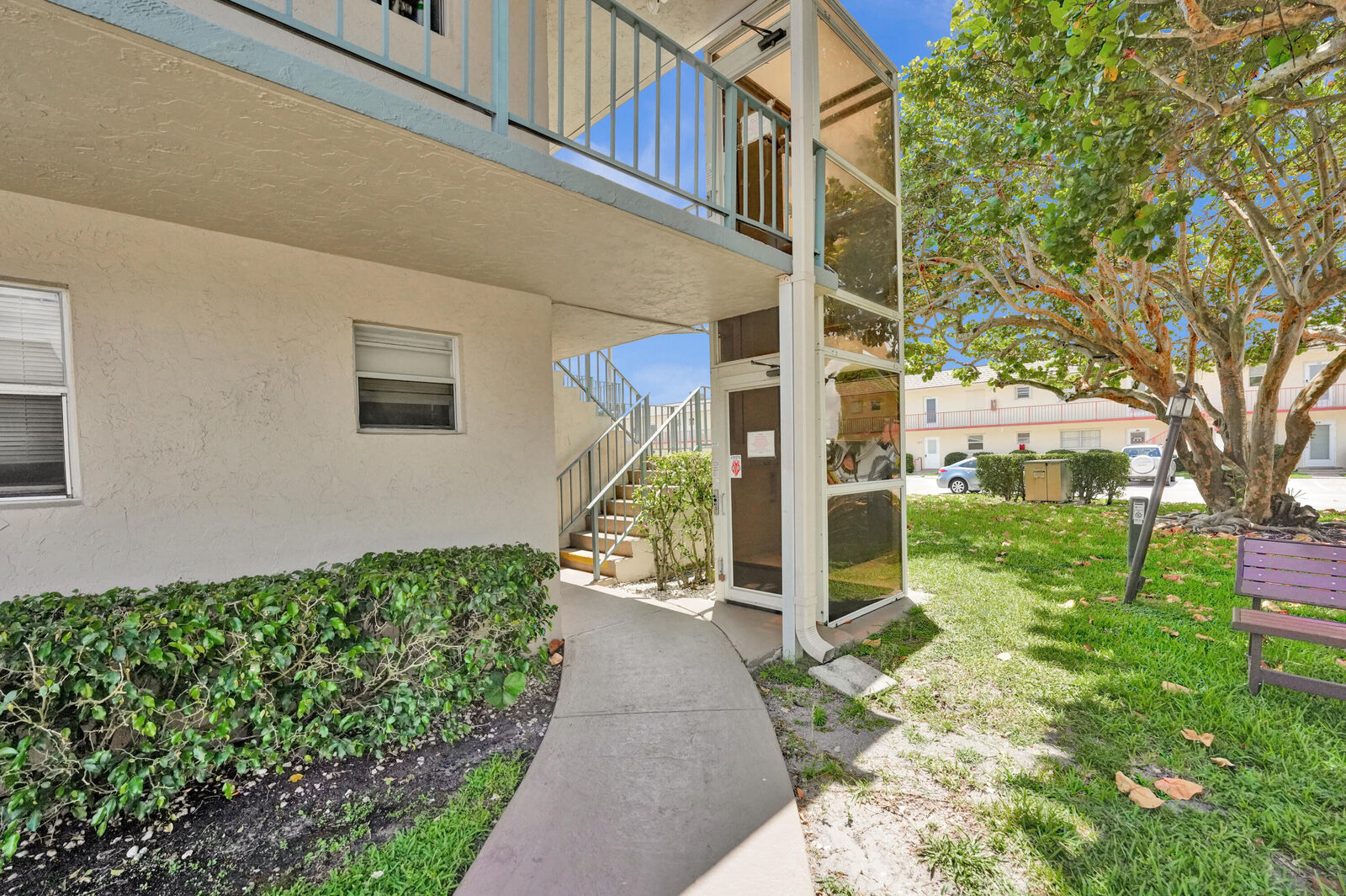 Property Photo:  212 Oxford 200 #212  FL 33417