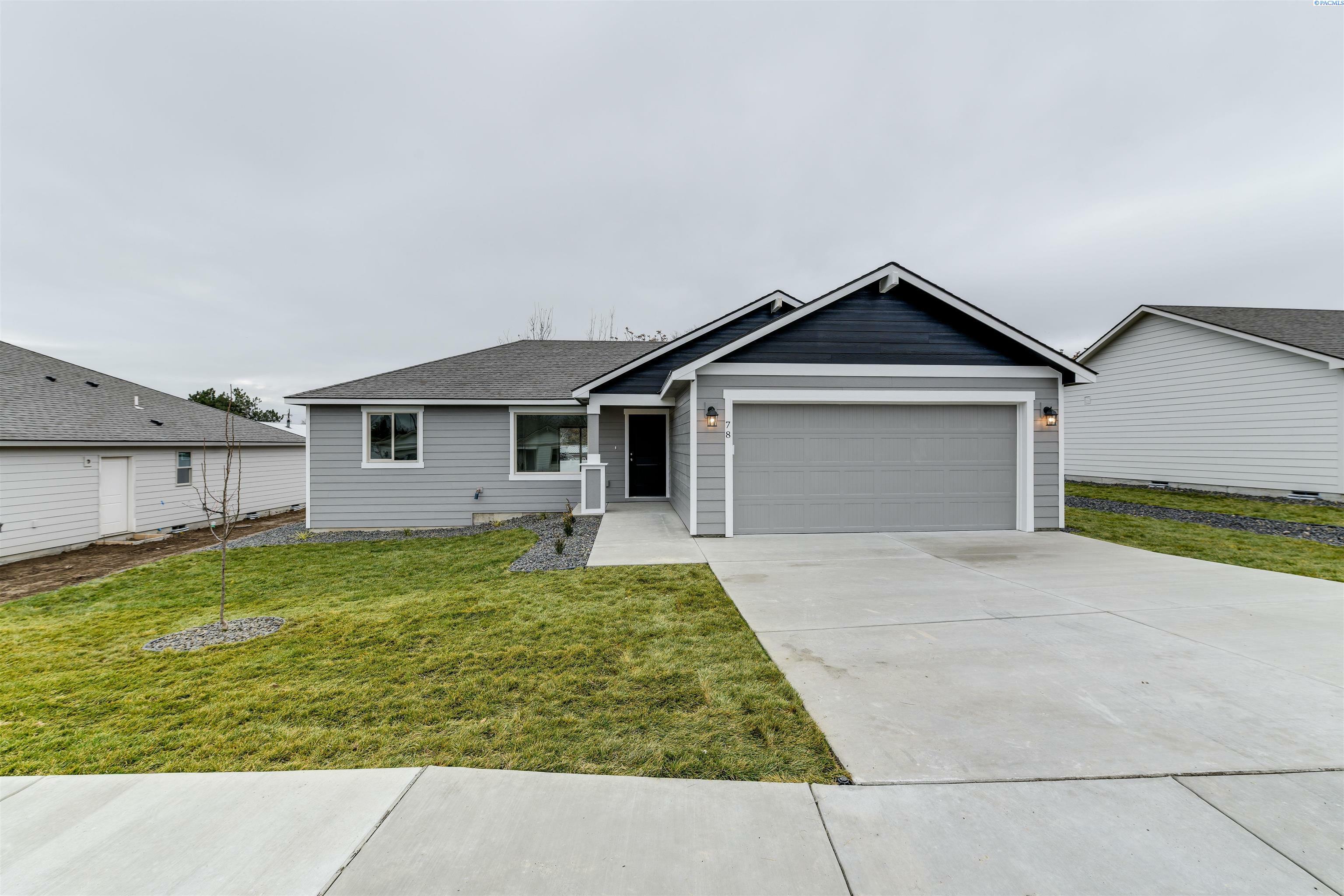 Property Photo:  78 E 22nd Pl  WA 99337 