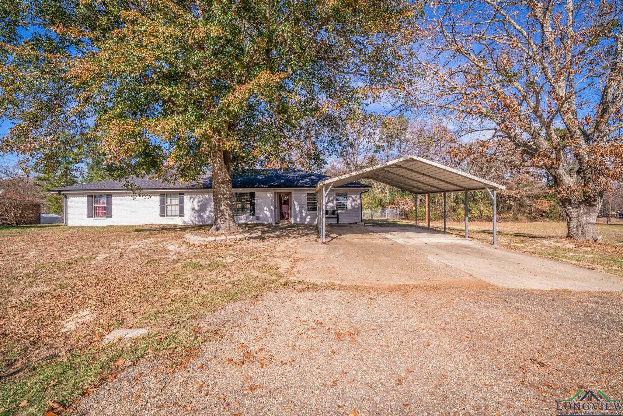 136 Fawn Creek  Kilgore TX 75662 photo