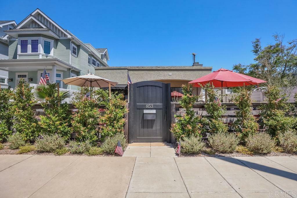 Property Photo:  853 C Ave  CA 92118 