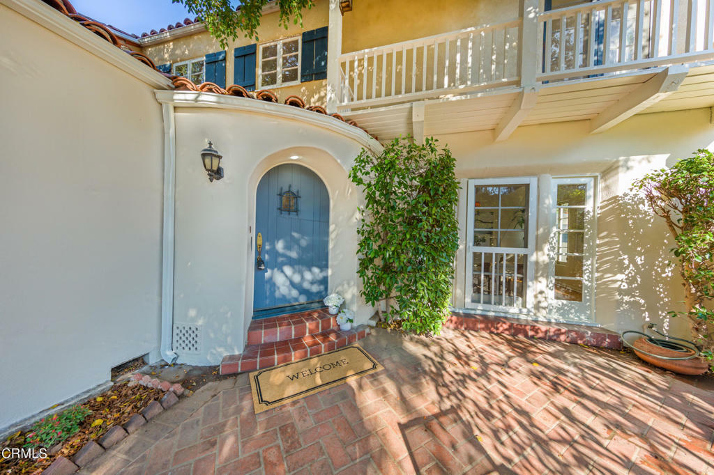 Property Photo:  1964 Oak Street  CA 91030 