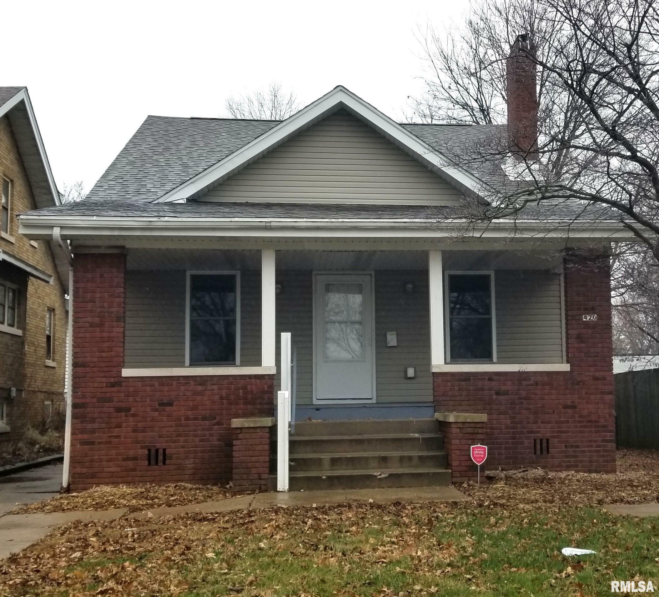 Property Photo:  420 E McClure Avenue  IL 61603 