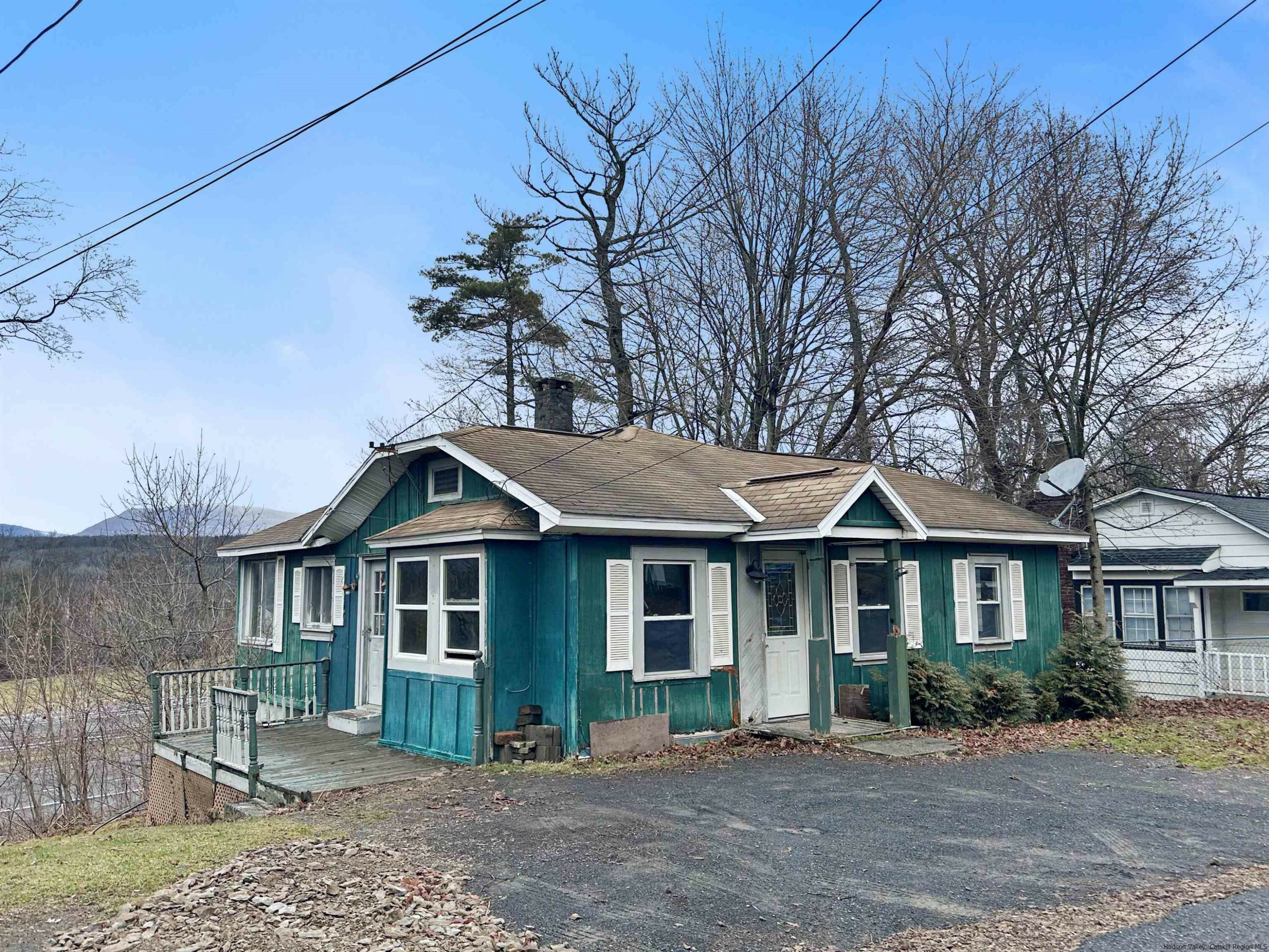 Property Photo:  13 Saugerties  NY 12477 