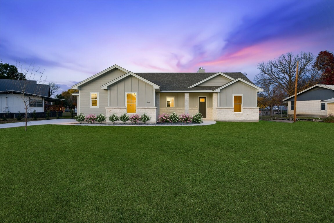 Property Photo:  401 Circle Drive  TX 78643 