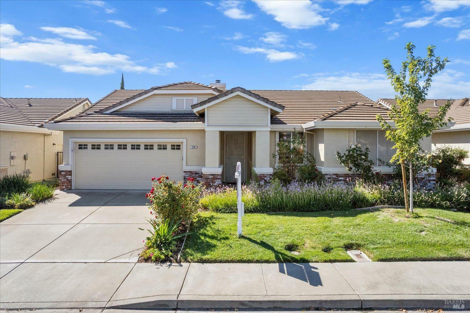 220 Mandarin Circle  Vacaville CA 95687 photo