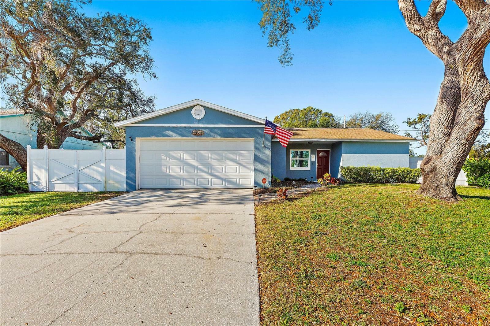 Property Photo:  4127 Whiting Drive SE  FL 33705 