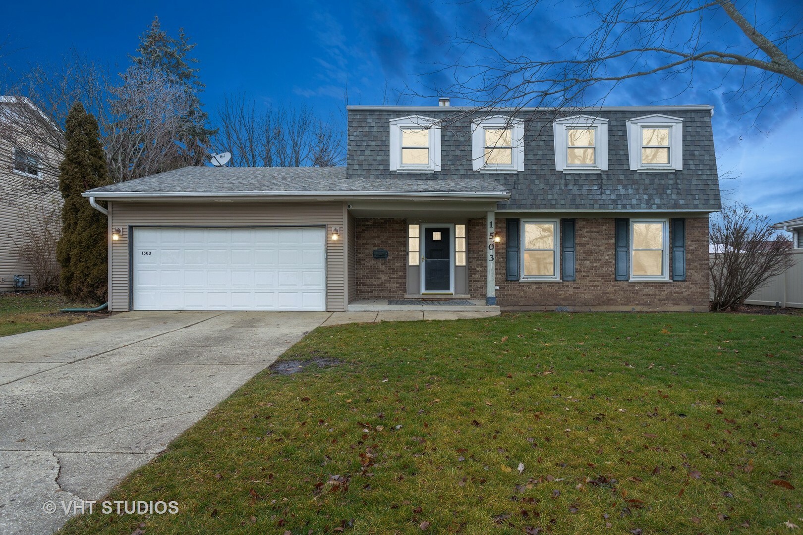 Property Photo: 1503 Darwin Lane IL 60189
