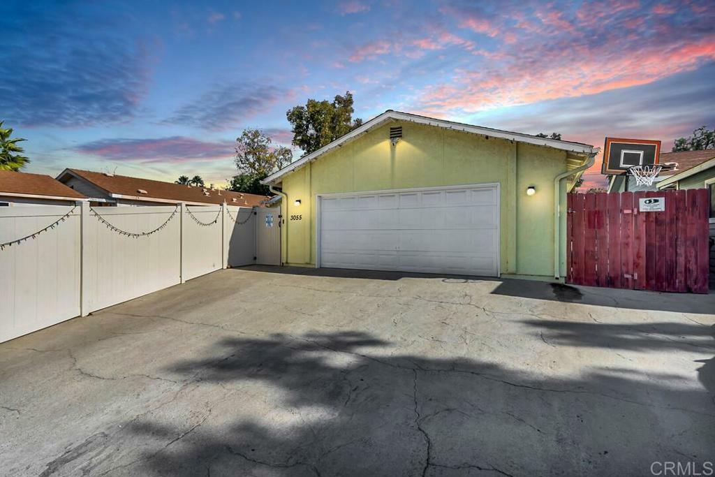 Property Photo:  3055 Julielynn Way  CA 91945 