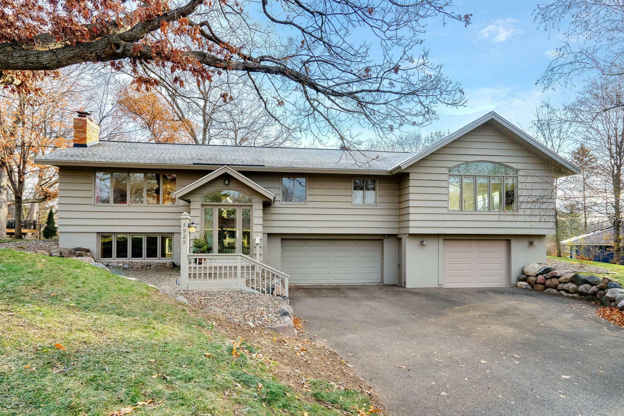 Property Photo:  5925 Woodland Circle  MN 55345 