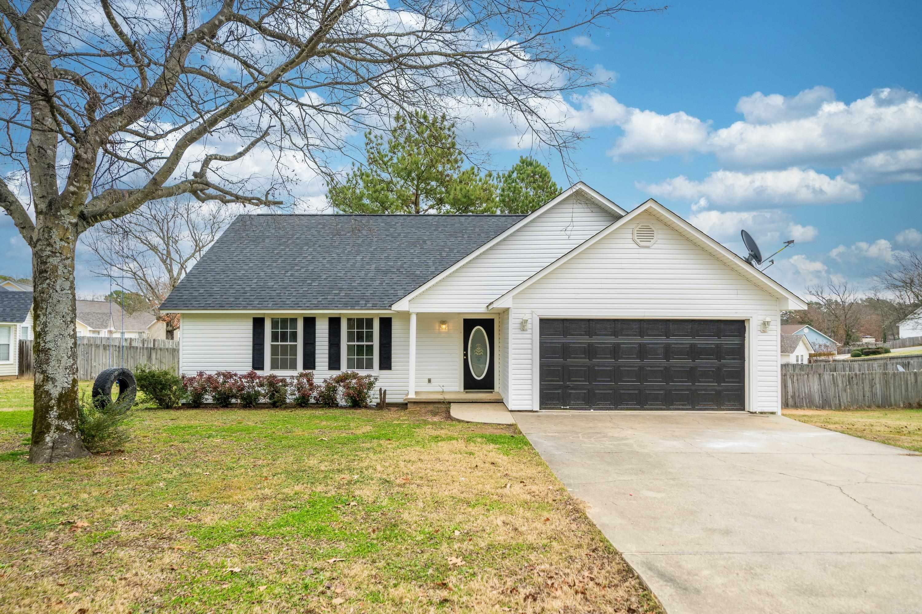 Property Photo:  553 Long Beach Drive  AR 71913 