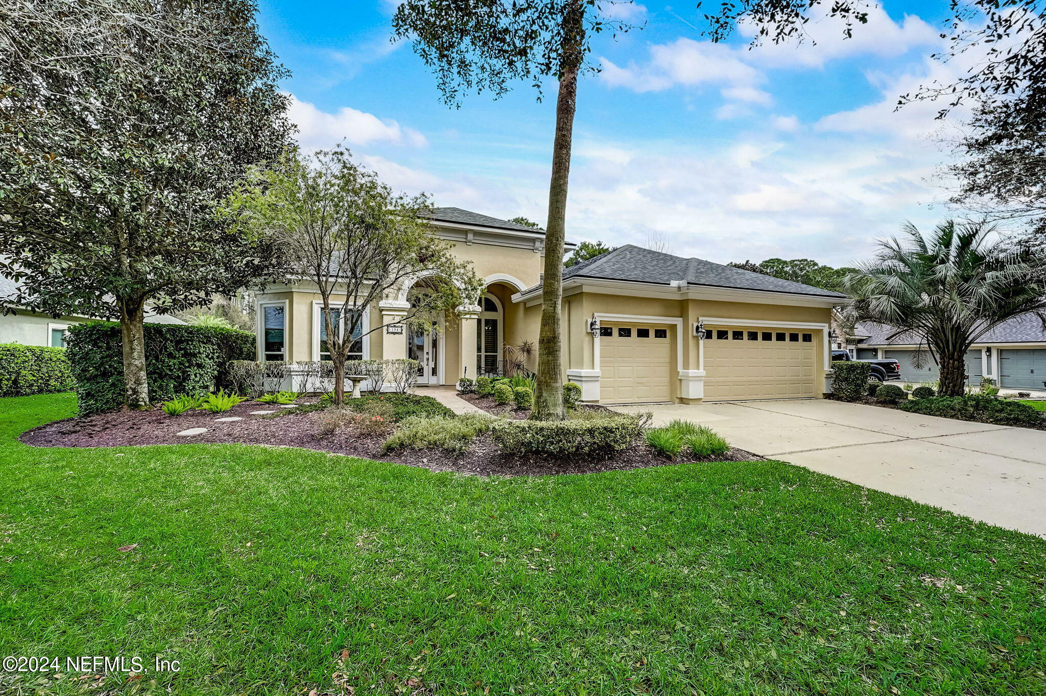 Property Photo:  194 Parkside Drive  FL 32095 