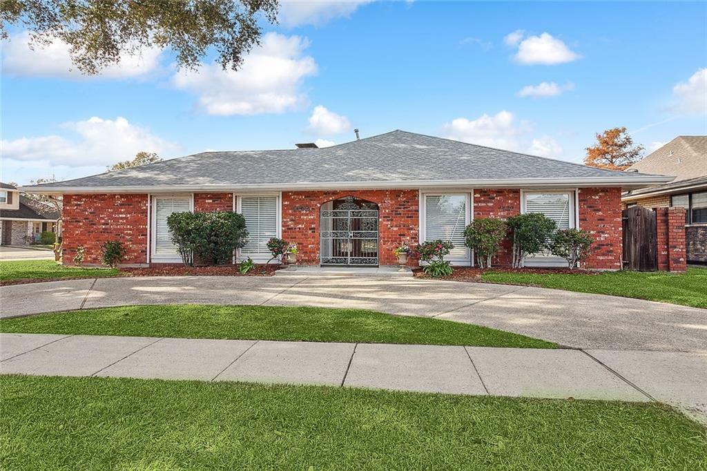 Property Photo:  400 Picone Drive  LA 70123 