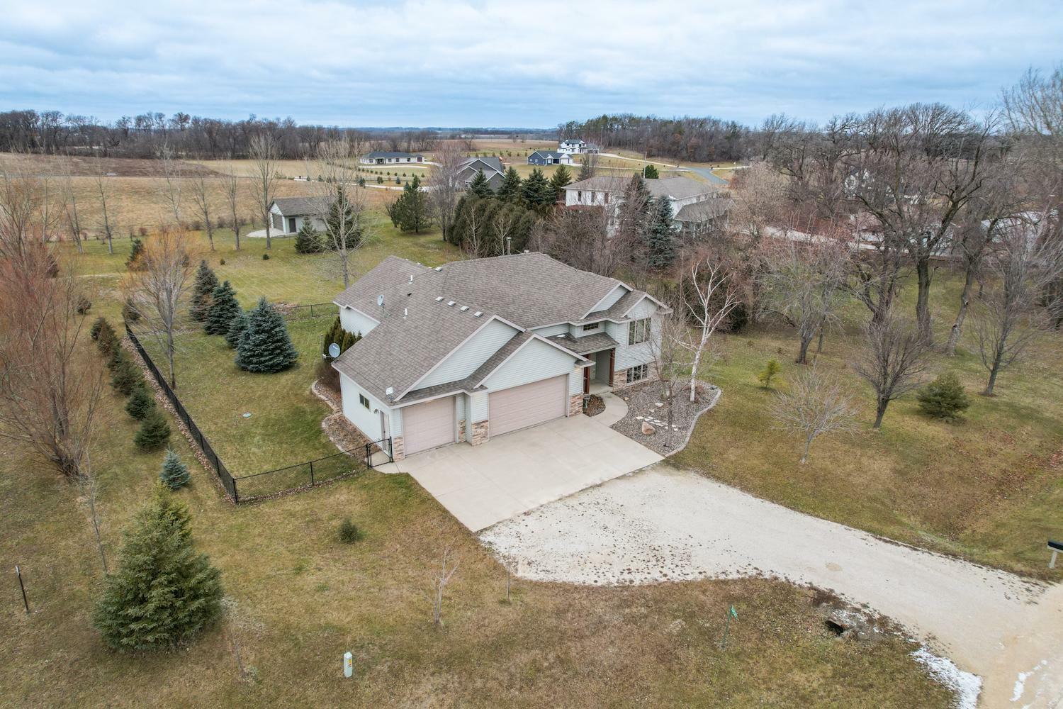 Property Photo: 26527 795th Avenue MN 55975
