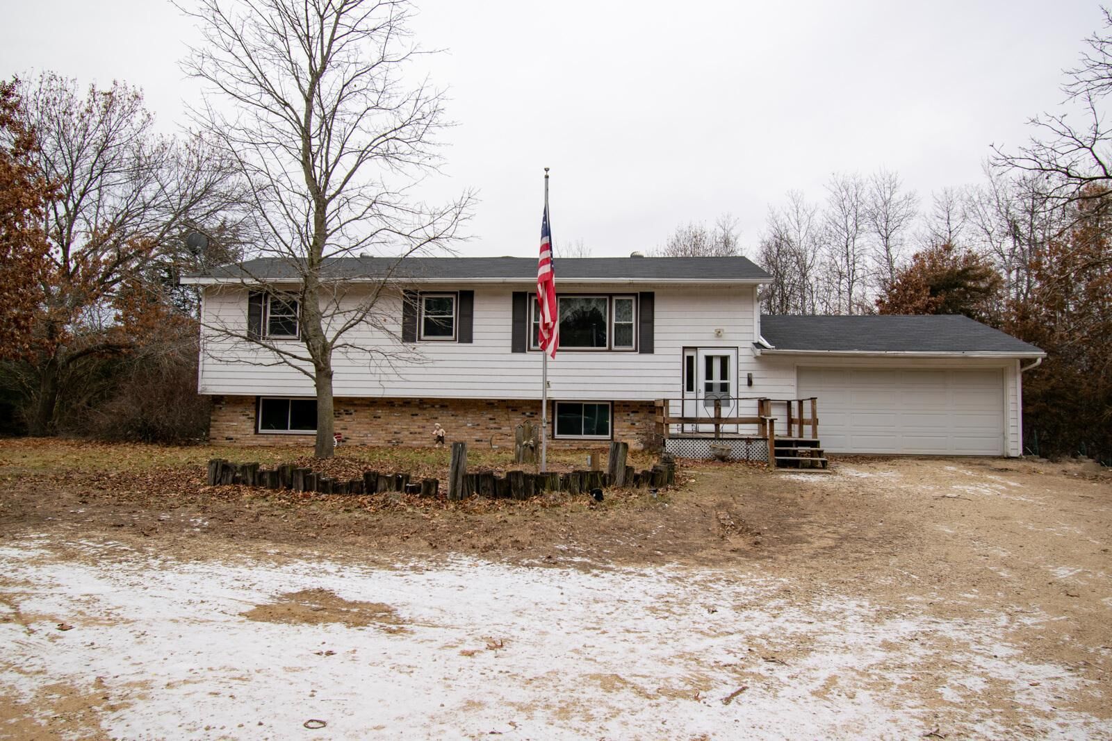 Property Photo: 20175 Quentin Avenue MN 55033