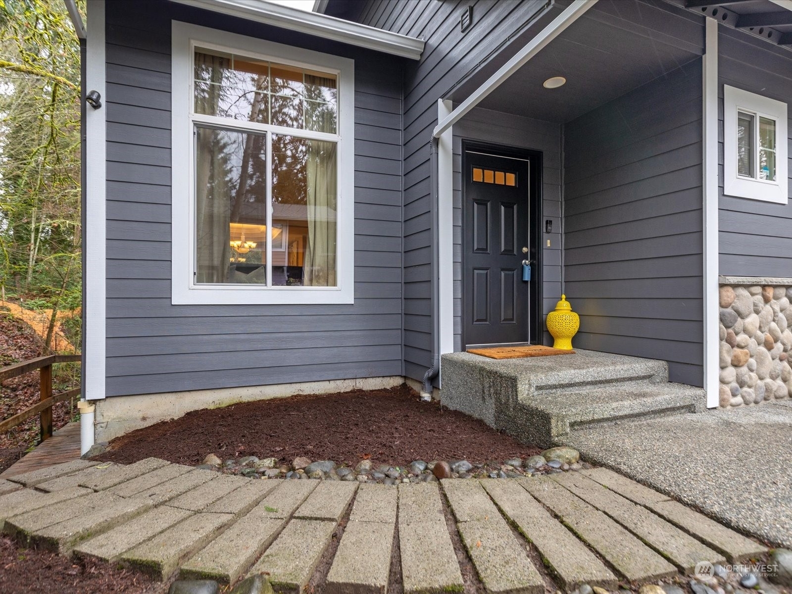 Property Photo:  18040 92nd Avenue NE  WA 98011 