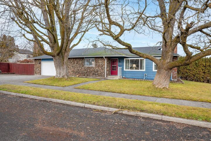 2806 W Columbia Ave  Spokane WA 99205 photo