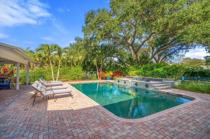 Property Photo:  316 Eastleigh Drive  FL 33756 