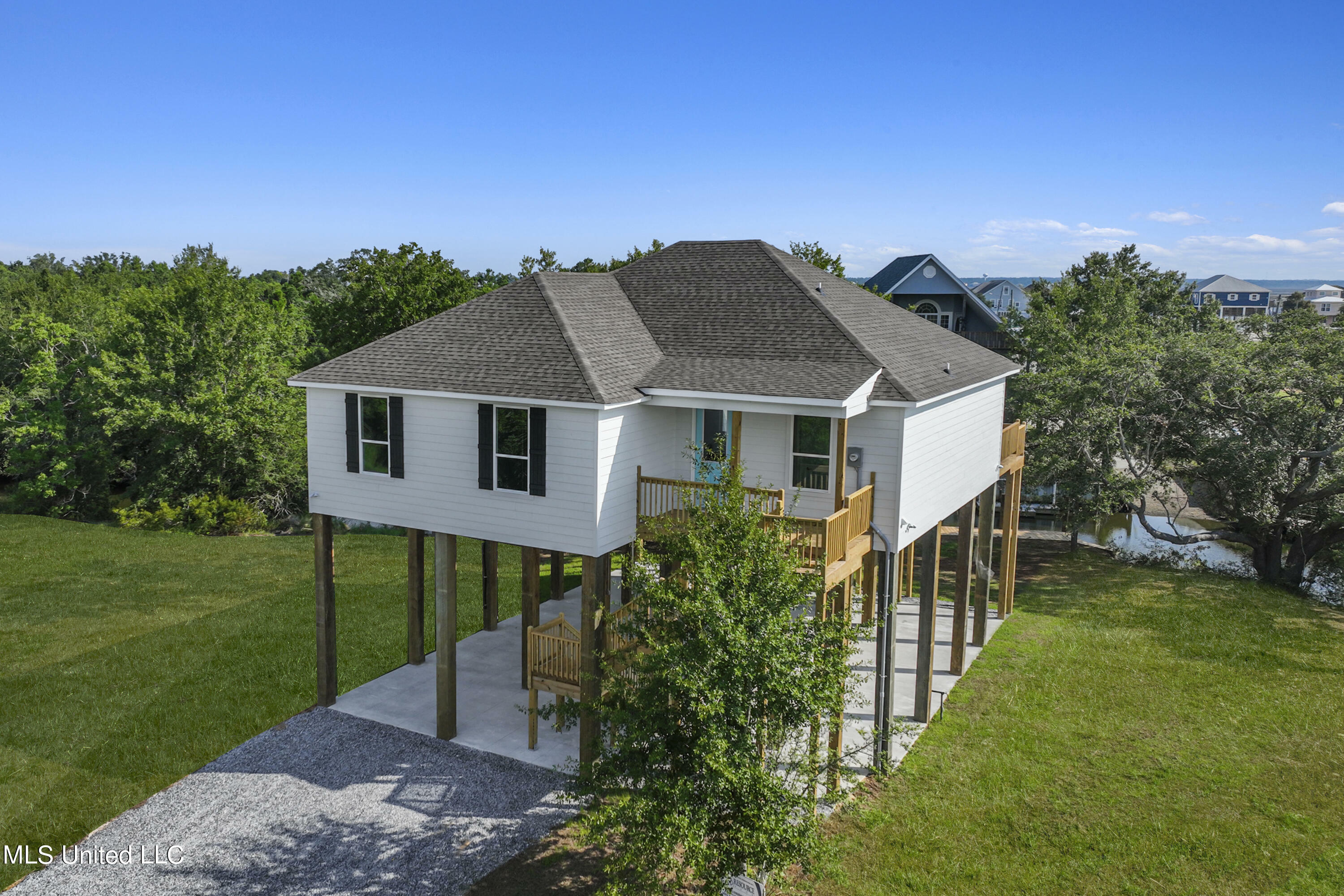 Property Photo:  11133 Bay Cove Drive  MS 39520 