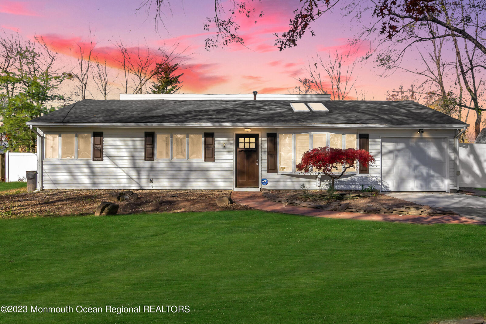 Property Photo:  9 Joline Road  NJ 08824 