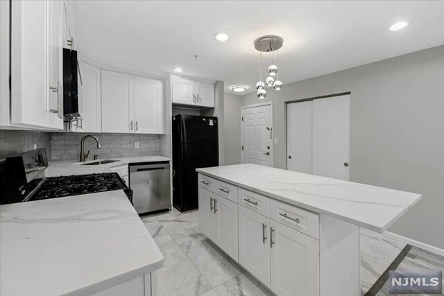 Property Photo:  2015 Hawthorne Lane  NJ 07430 