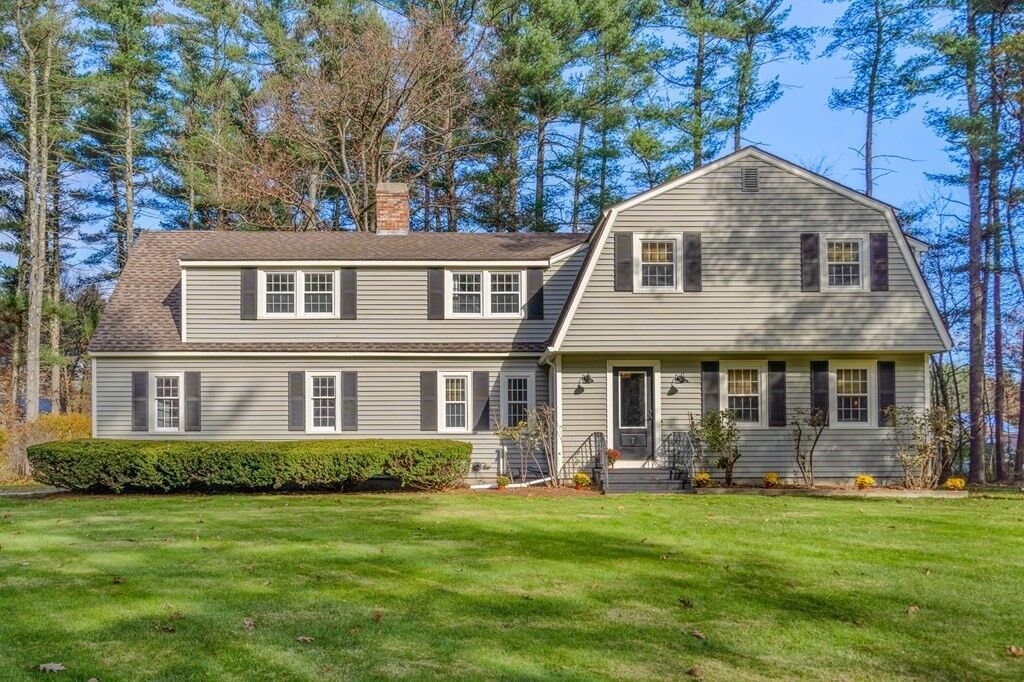 Property Photo: 7 Sequoia Rd MA 01886