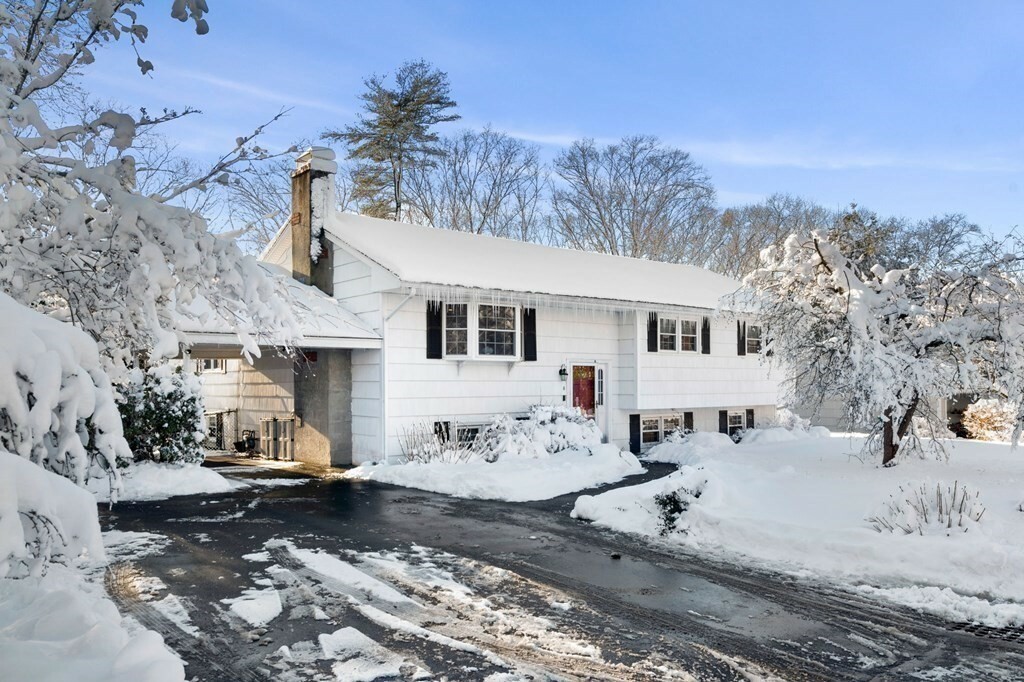 Property Photo: 8 Princeton Rd MA 01803