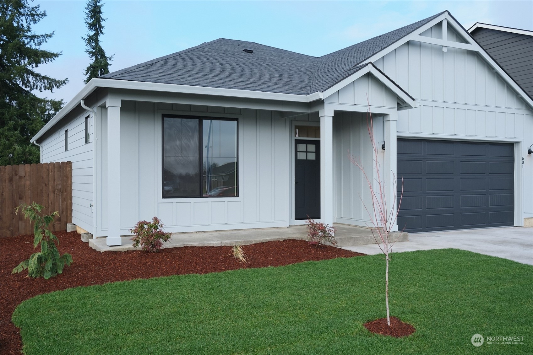 Property Photo:  601 Pagget Avenue  WA 98596 