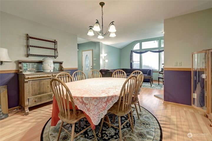 Property Photo:  1701 181st Place SW  WA 98037 