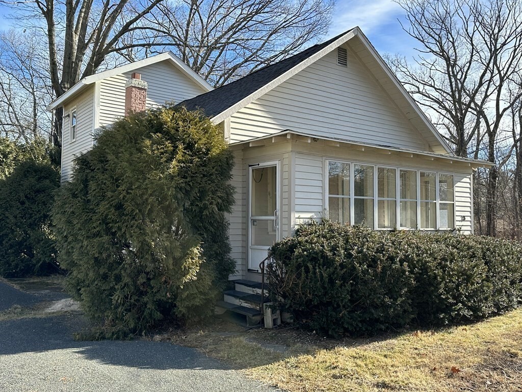 Property Photo:  73 Swan Avenue  MA 01602 