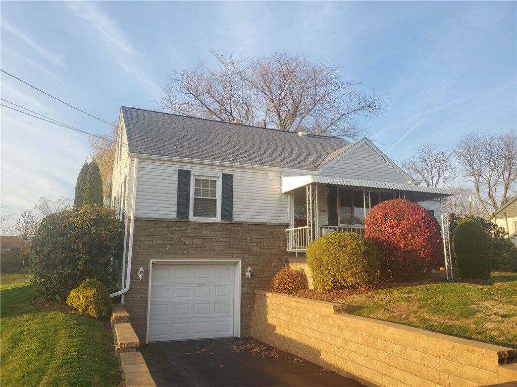 Property Photo: 2557 Virgina Drive PA 15068