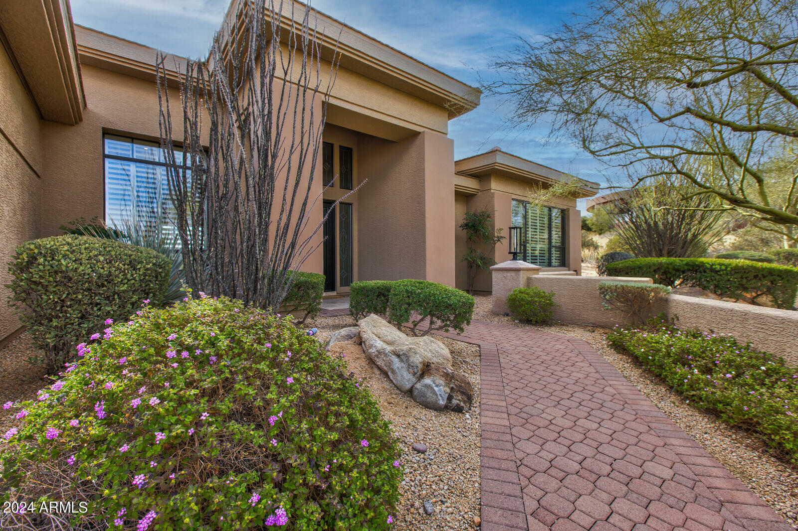 Property Photo:  13827 N Sunset Drive  AZ 85268 