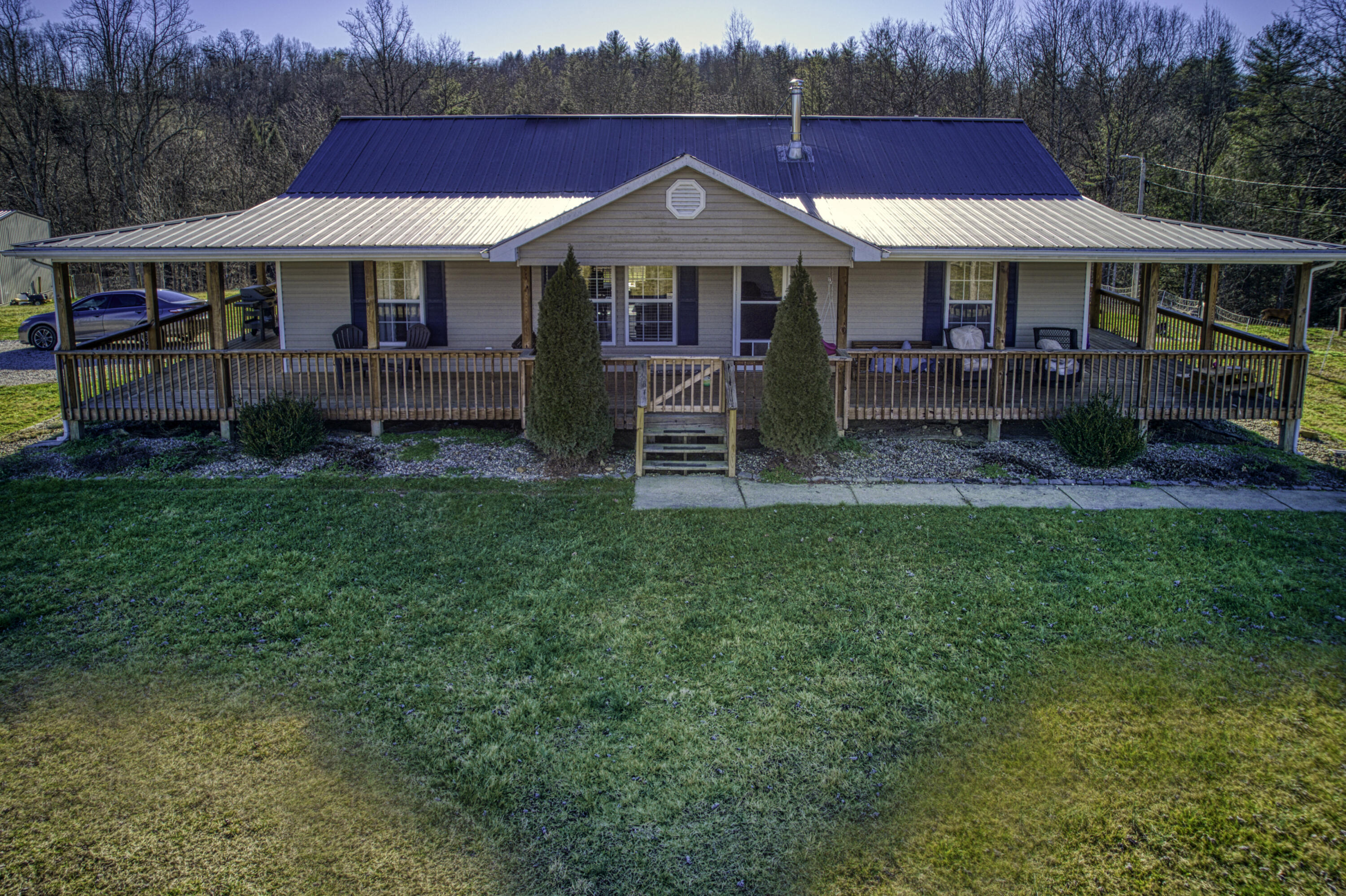 563 Ky-882  Ezel KY 41425 photo