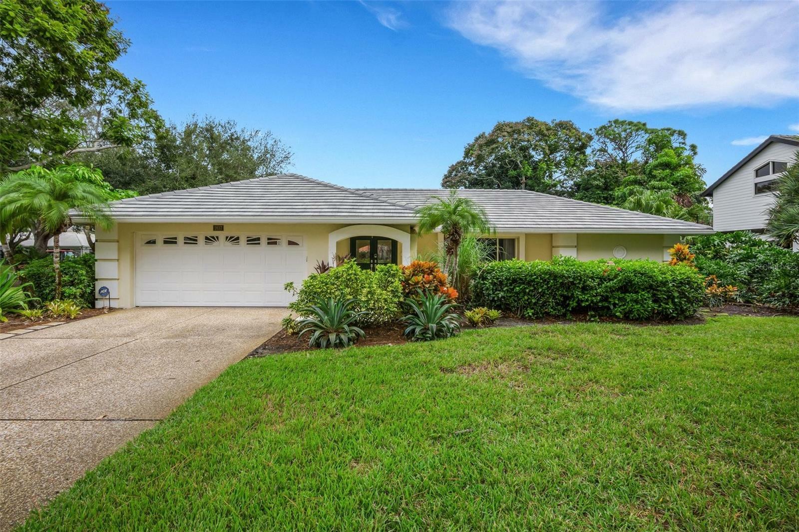 1637 Pine Harrier Circle  Sarasota FL 34231 photo