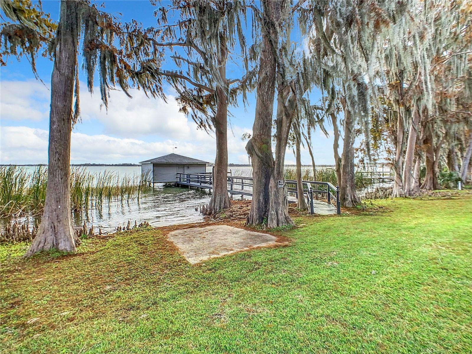 Property Photo:  4541 Lakeshore Drive  FL 32757 