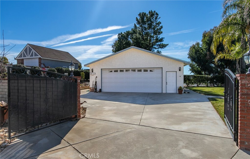 Property Photo:  36301 Woodbriar Street  CA 92399 