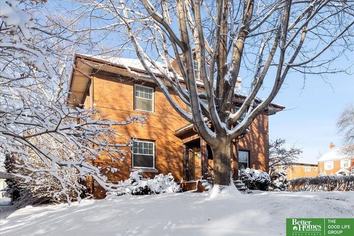 House for sale in Omaha 440 N 38 Avenue, Omaha, NE 68131