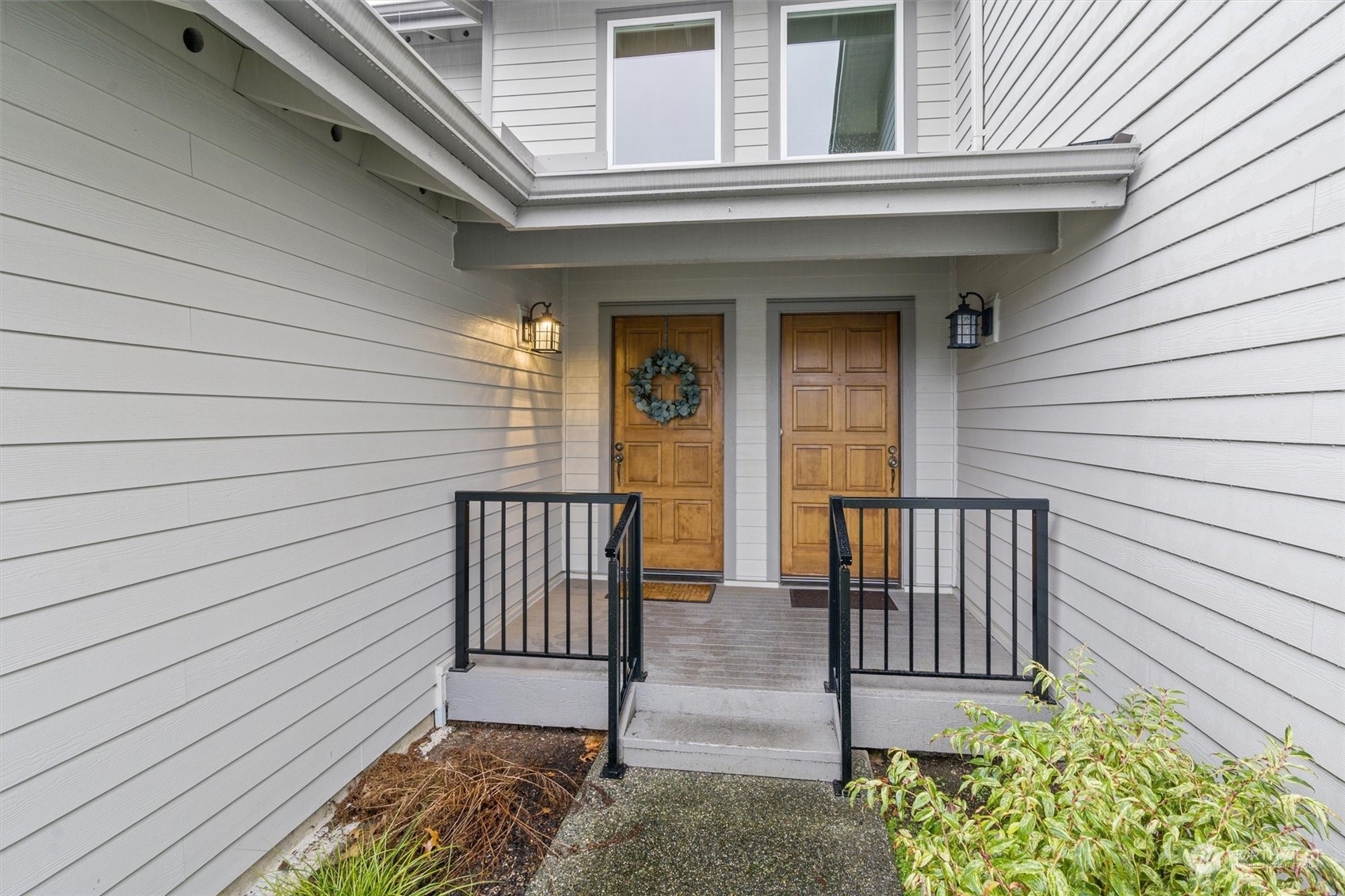 Property Photo:  1117 132nd Street SW B  WA 98204 