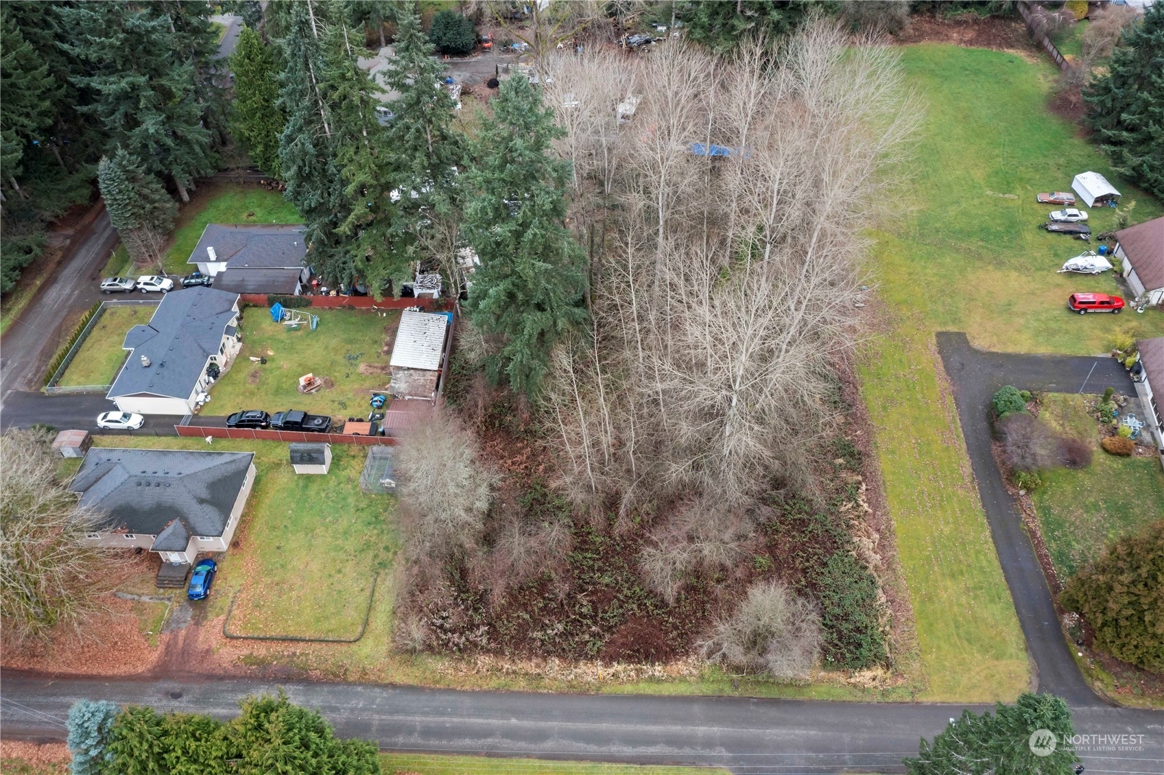 Property Photo:  277 135th Avenue SE  WA 98042 