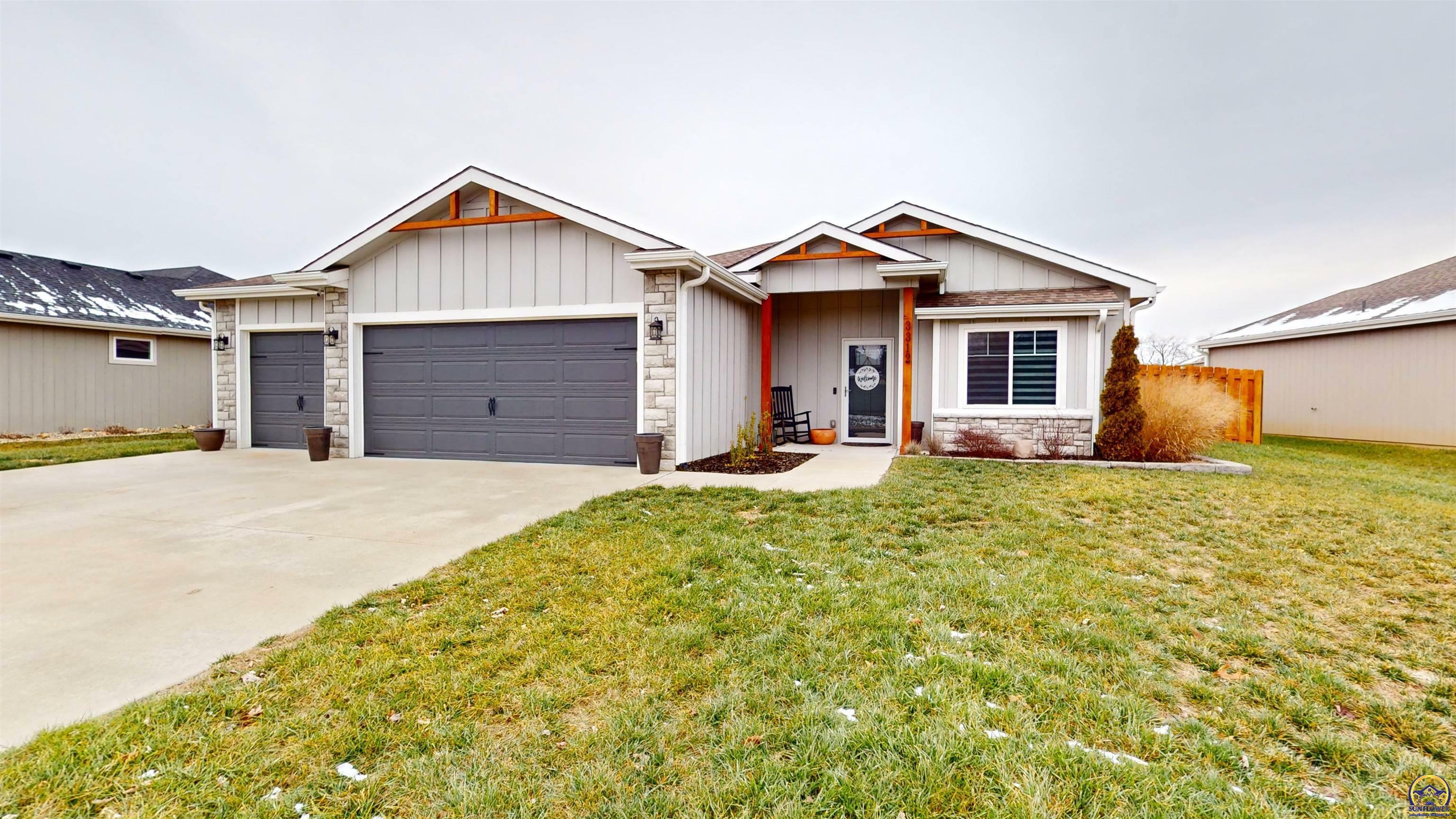 Property Photo:  3312 SE Virgo Ave  KS 66605 