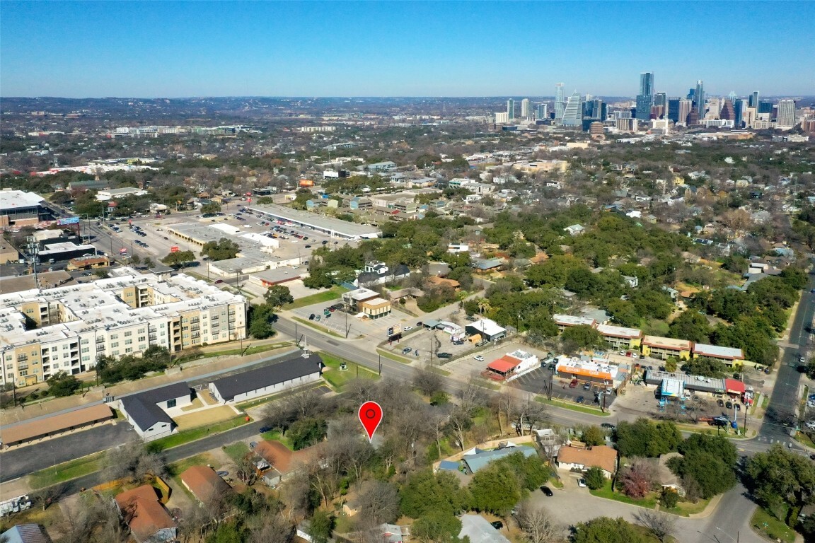 Property Photo:  2403 Sherwood Lane  TX 78704 