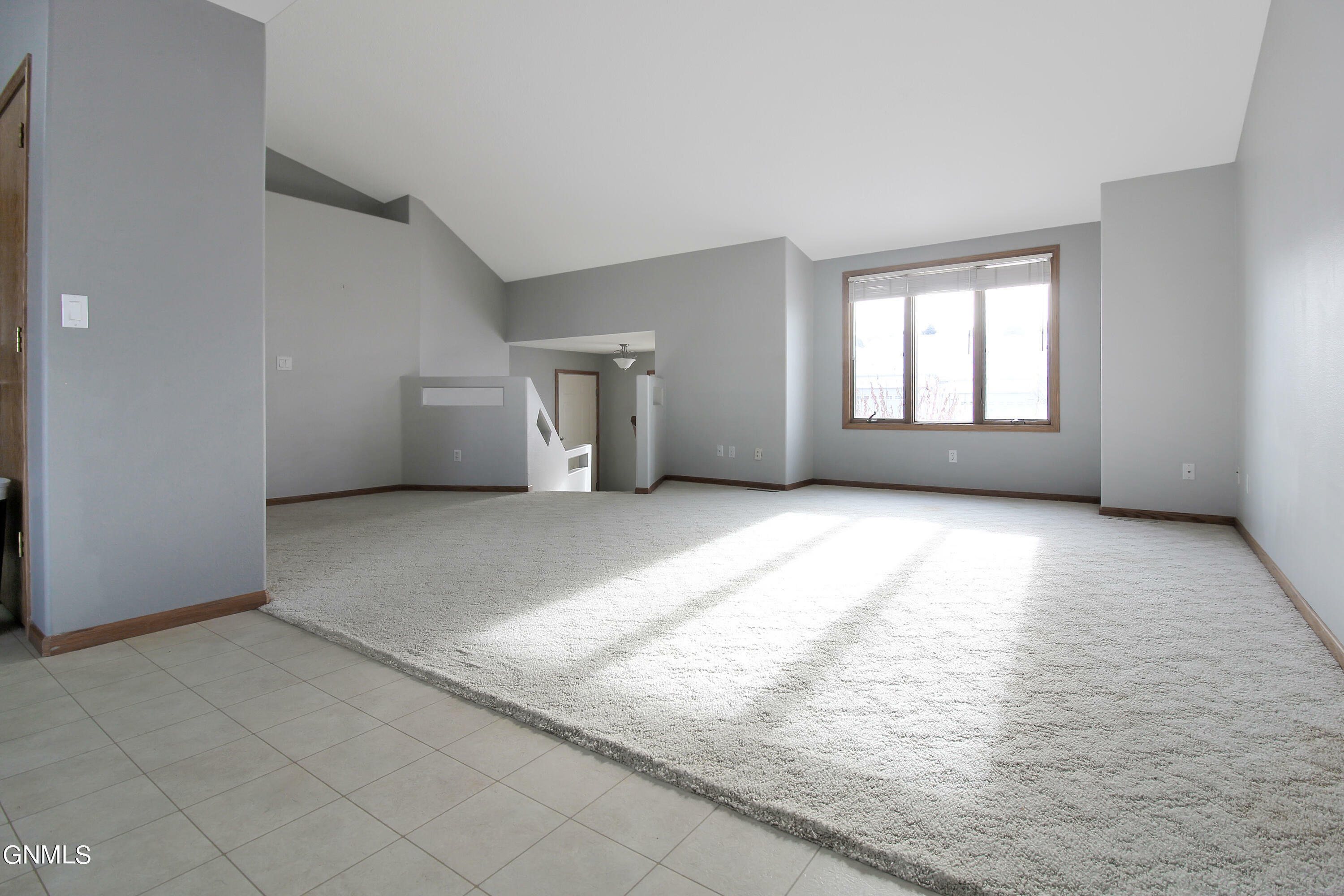 Property Photo:  2408 Hoover Avenue  ND 58501 
