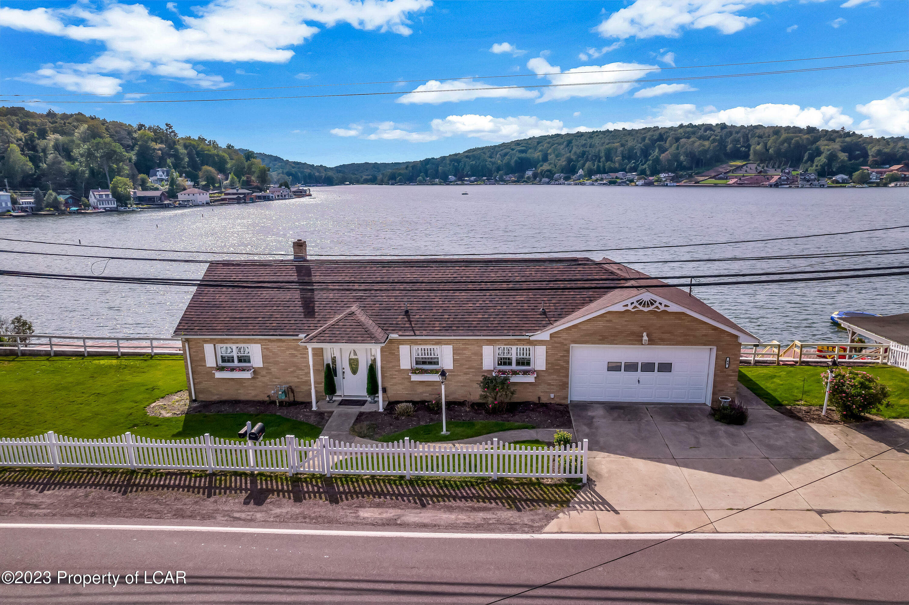 46 Lakeside Drive  Harveys Lake PA 18618 photo