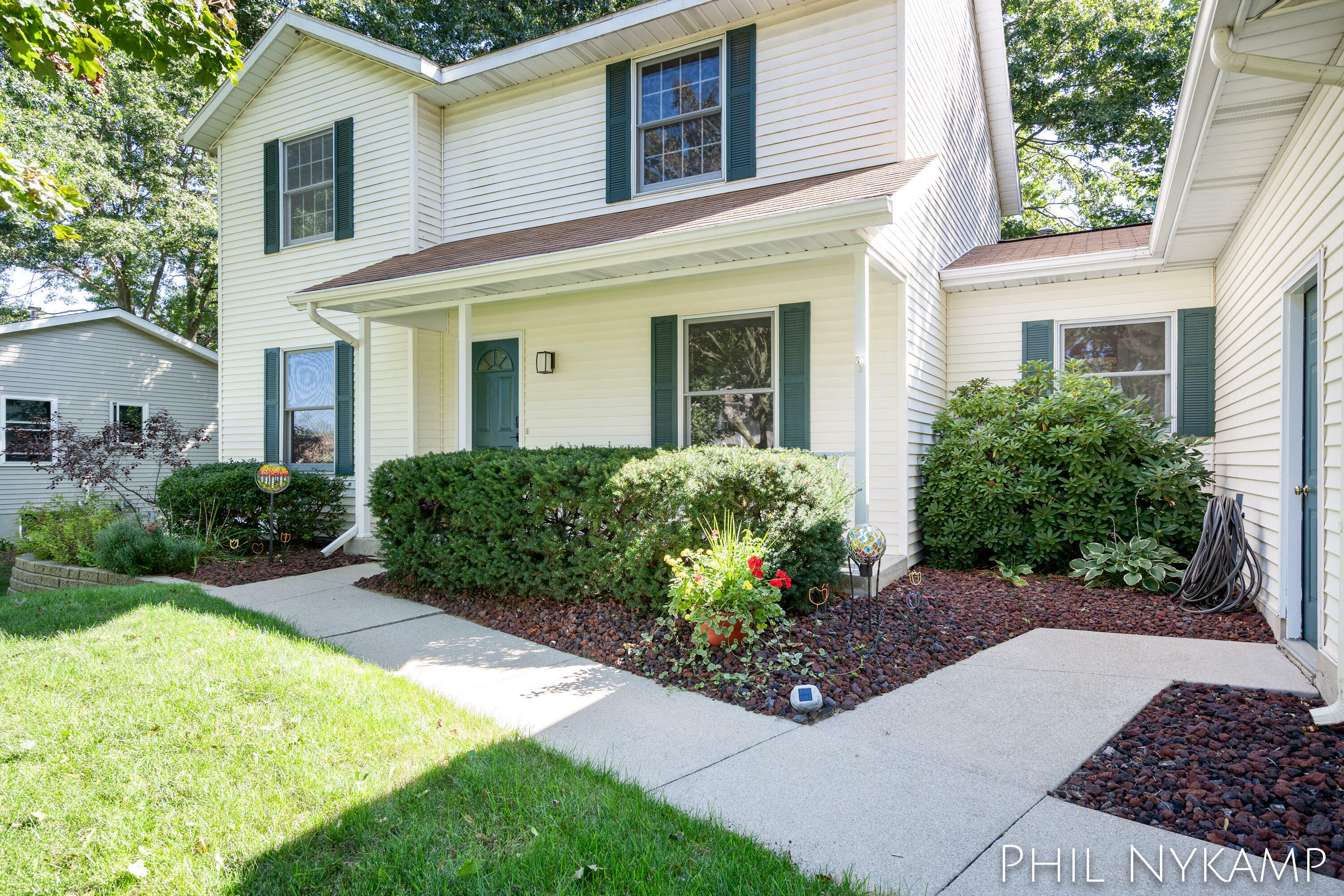 Property Photo:  3006 Joshua Court  MI 49424 