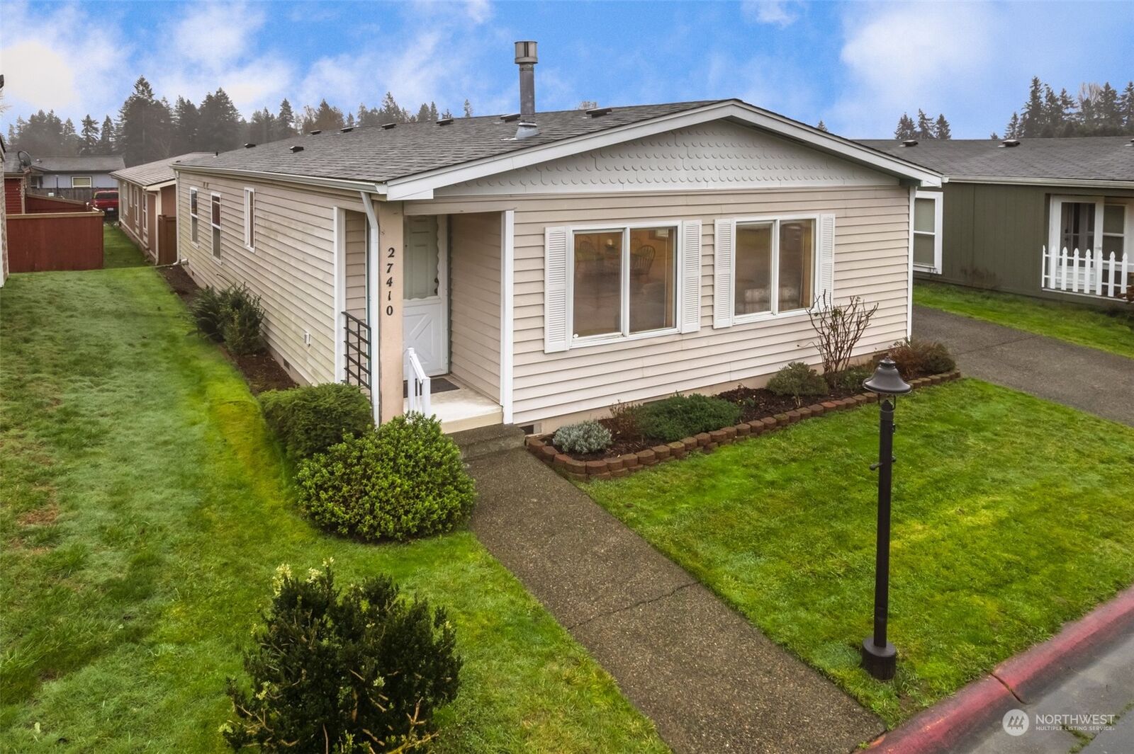 Property Photo:  27410 149th Avenue SE 61  WA 98042 