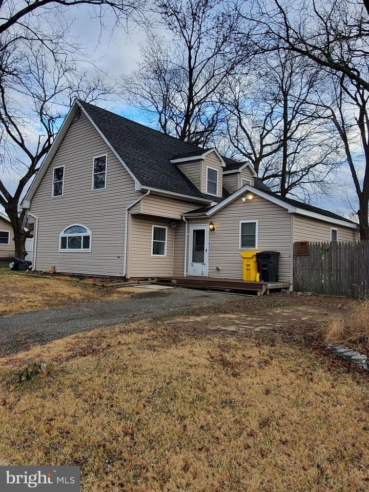 103 King George Drive  Glen Burnie MD 21061 photo